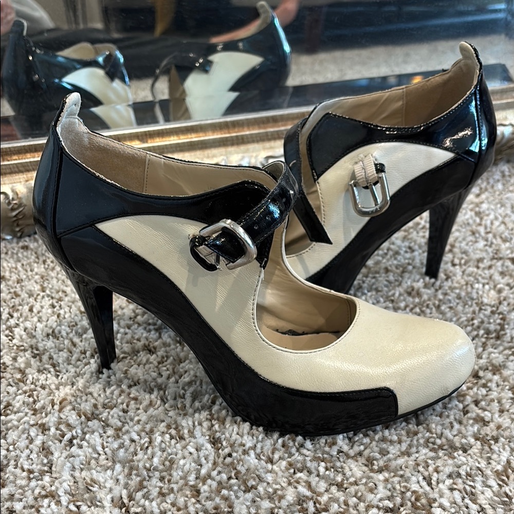 Chic Black and Cream Women's Heels